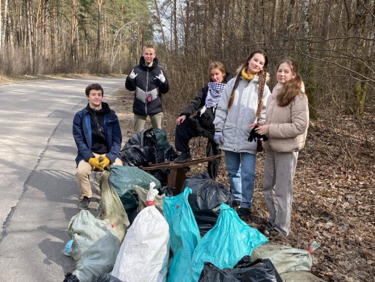 b79b9c94-8214-45c4-aa02-70f5606d385f