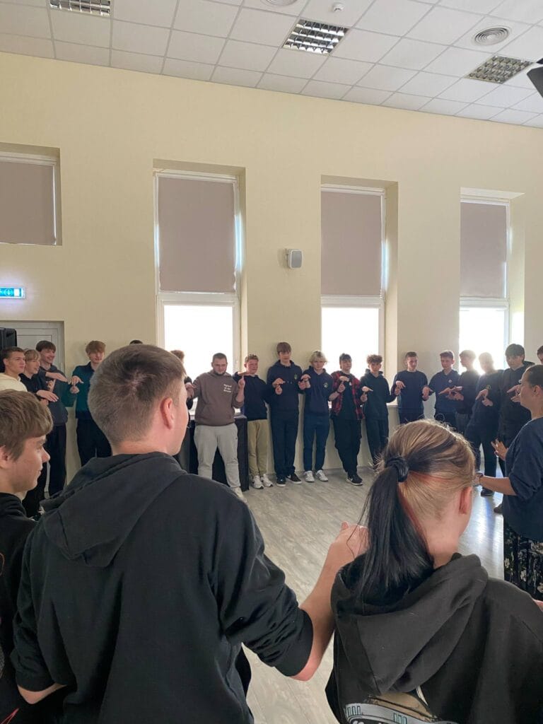 Messenger_creation_FCC209FC-C9C9-4953-80E3-22C5EF1C46CB