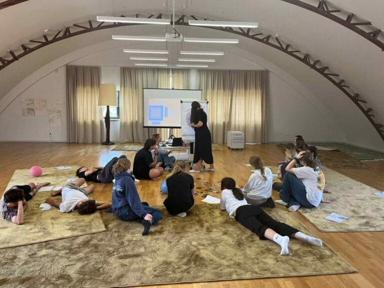 d1b552b2-f28d-490e-ad7f-396660ae93a5